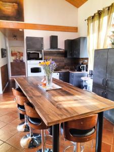 Charmante maison avec piscine privée à Siaugues-Sainte-Marie
