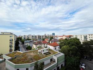Quiet Cozy Studio - Park & Garden Views