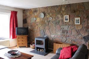 Spacious family house in Haut-Fays, 250 m² with garden
