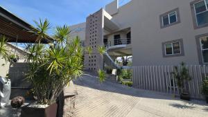 Apartment with Pool - Gym & AC Suite