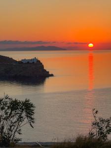 Paradise Place Sifnos
