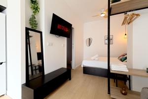 Delfín - Entire Apt - Near Beach and Stadium by Río Turia Apartments