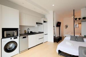 Delfín - Entire Apt - Near Beach and Stadium by Río Turia Apartments