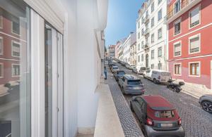HOUZE 7BR Apartment in Lisbons Lapa District