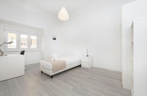 HOUZE 7BR Apartment in Lisbons Lapa District