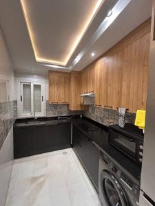 Modern & Bright Apartment near Historic Old Medina