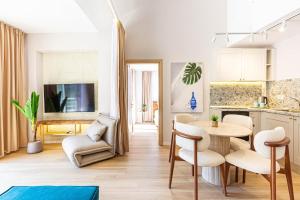 Dhermis Icon Big 1BR Apt 11