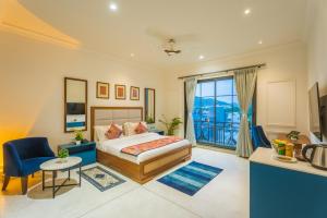 Tripli Hotels Blue Moon