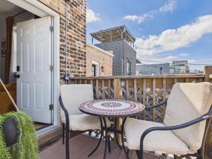 Zen City Escape Patio Free Parking