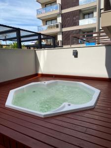 Apartamento Oasis do Atlantico HomeClub Palmas com Jacuzzi e Piscina