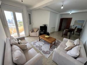Equipped apartment with elevator, sea view