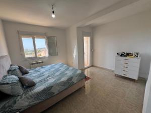 Equipped apartment with elevator, sea view