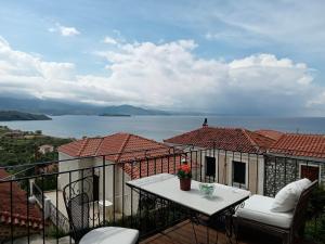 Bright Home in Historic Mithymna