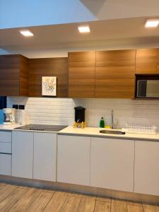 Eon 6 Lujoso y acogedor apartamento zona 10