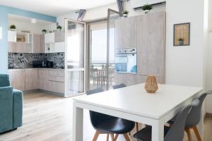 Seasight Apartment by Wonderful Italy