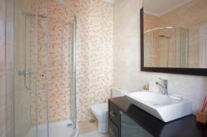 Renovated cosy 1Bedroom Apartment in Santos
