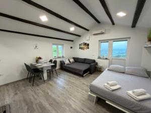 Apartma Vista Baredi