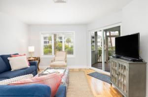 Port O Call C102 - Beachside Bliss