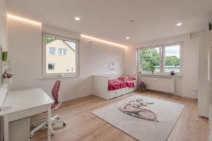 Premium Business & Family Residence