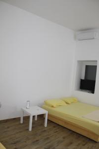 Kotor apartments, Ljuta