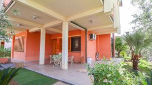 Luxury Italian Villa - with Gym, Garden