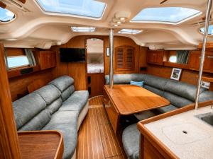 Elegant Sailboat Stay