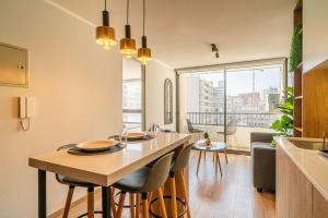 HOM I 1D1B, WiFi, AA Inverter, Lavandería, Metro