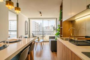 HOM I 1D1B, WiFi, AA Inverter, Lavandería, Metro