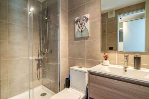 HOM I 1D1B, WiFi, AA Inverter, Lavandería, Metro
