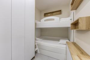 Azure Haven Dhërmi Modern 2BR Escape by PikHost