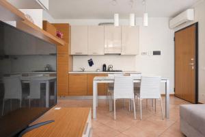 Deluxe apartment & private garden & Wi-Fi