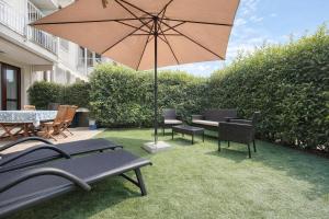 Deluxe apartment & private garden & Wi-Fi