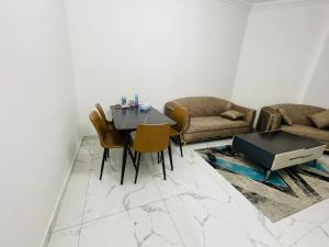 Elegant Apartment by SwissPro