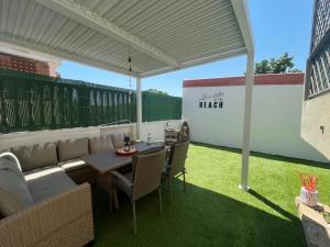 House with Garden Near the Beach and AC