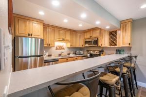 Snowbridge Square 108