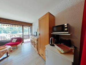 Studio 4 pers, centre village, proche commerces et pistes, TV incluse - FR-1-241-29
