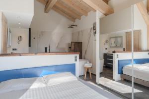 Family home with garden and terrace in Séez