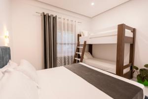 Sunrise Hotel Vila