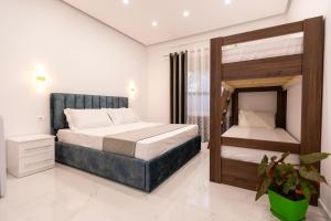 Sunrise Hotel Vila