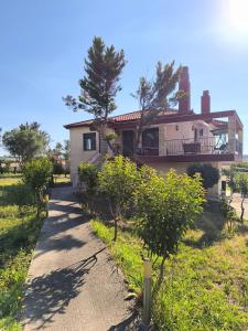 LEONtsini Villa country House