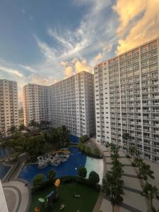 Shore Residences Mall of Asia 2bedroom Apartment by Viann