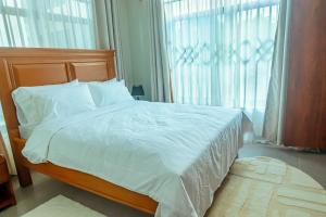 4R BnB Apt B2 Makongo after Mlimani City