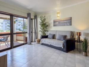 #411 Sunny 1BR Apartment Near the Beach