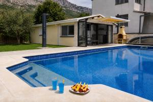 Villa Rocco - Bungalow with pool for 4 Guests