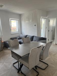 Apartmani Kaštelina 2