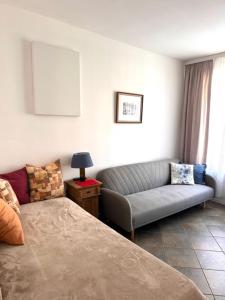 Pottery Town Center Apartment