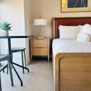 C5103 Outstanding Studio in the Heart of Downtown