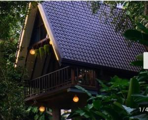Silver Mist Jungle Cabana Ella