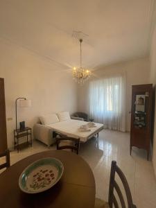 Vintage Roman Living in Flaminio