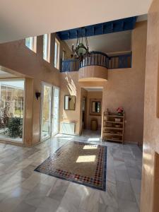 Exclusive Luxury Villa - Private Pool and Lush Garden